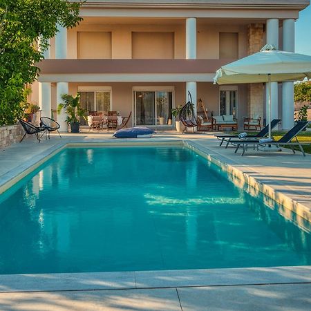 Blue Sky Villa In Crete Epano Vathia Exterior photo