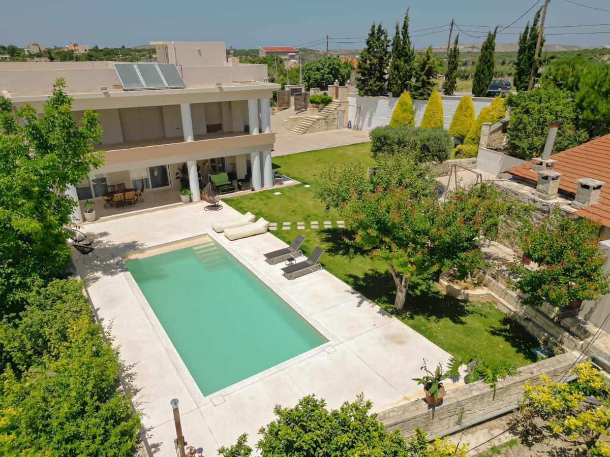 Blue Sky Villa In Crete Epano Vathia Exterior photo