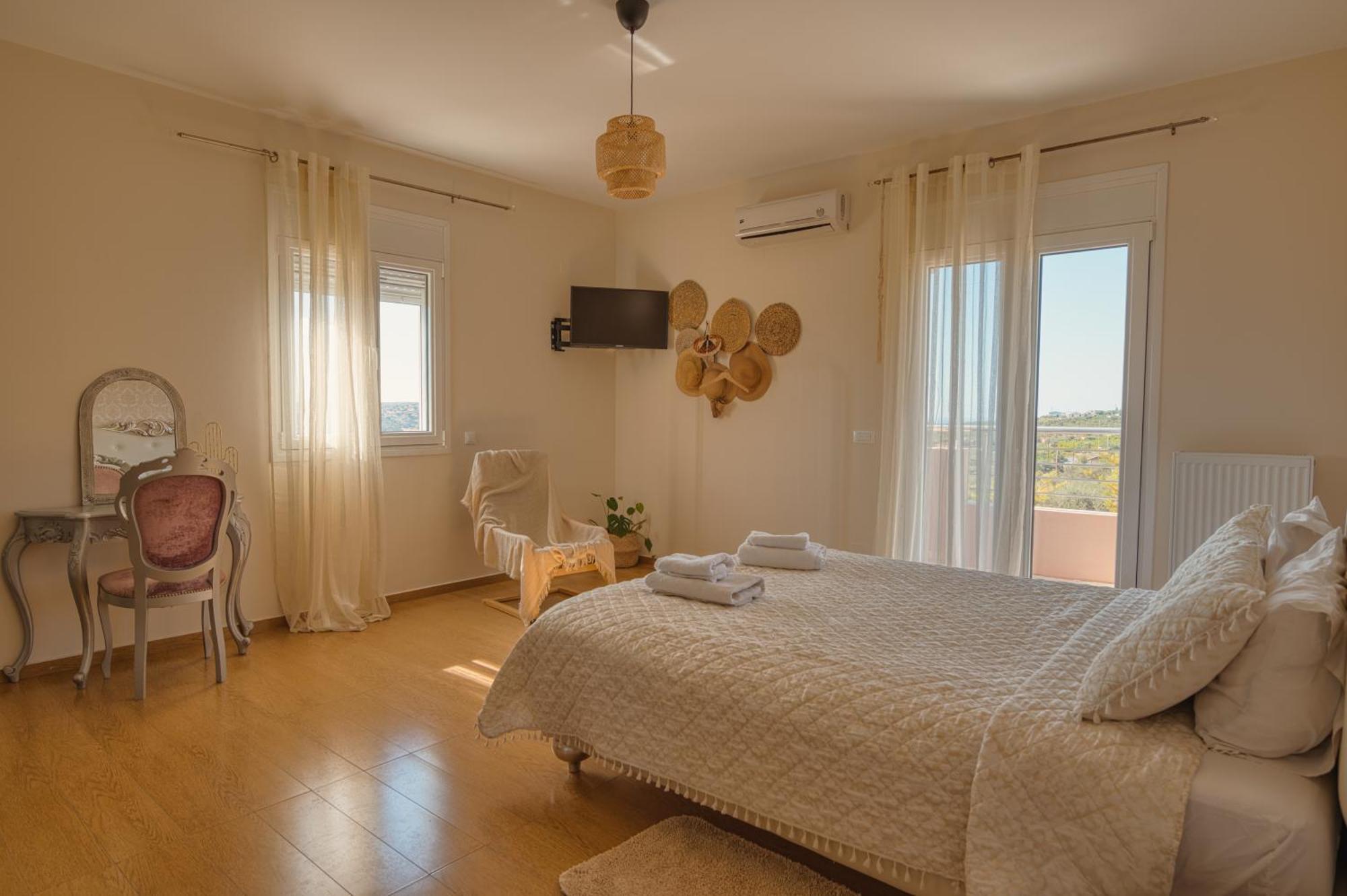 Blue Sky Villa In Crete Epano Vathia Exterior photo
